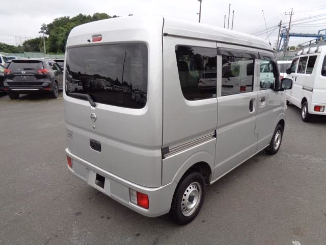 NISSAN NV100 CLIPPER
