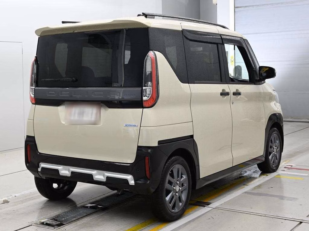 MITSUBISHI DELICA MINI