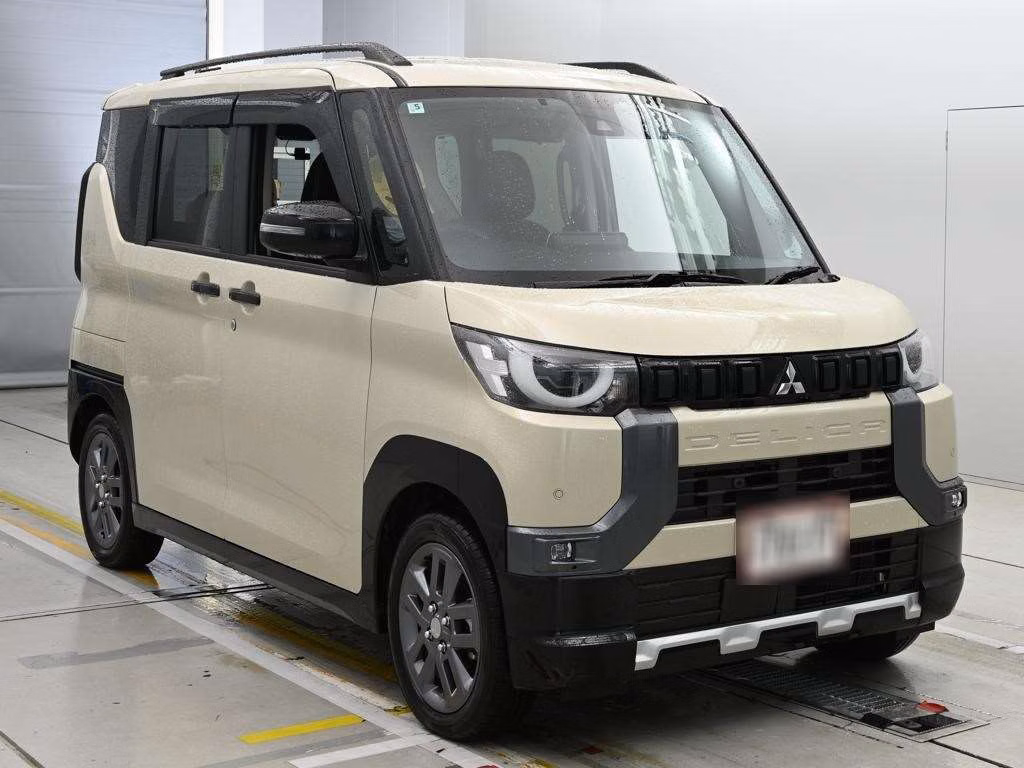 MITSUBISHI DELICA MINI