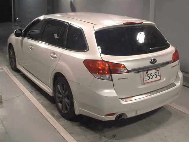 SUBARU LEGACY