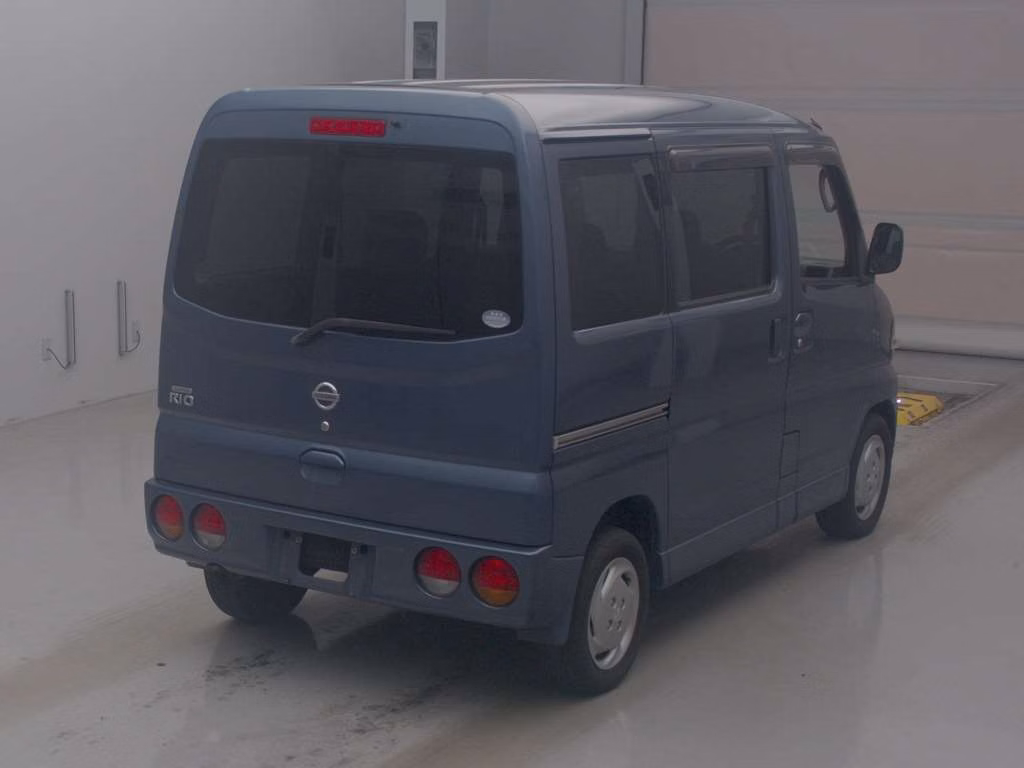NISSAN CLIPPER