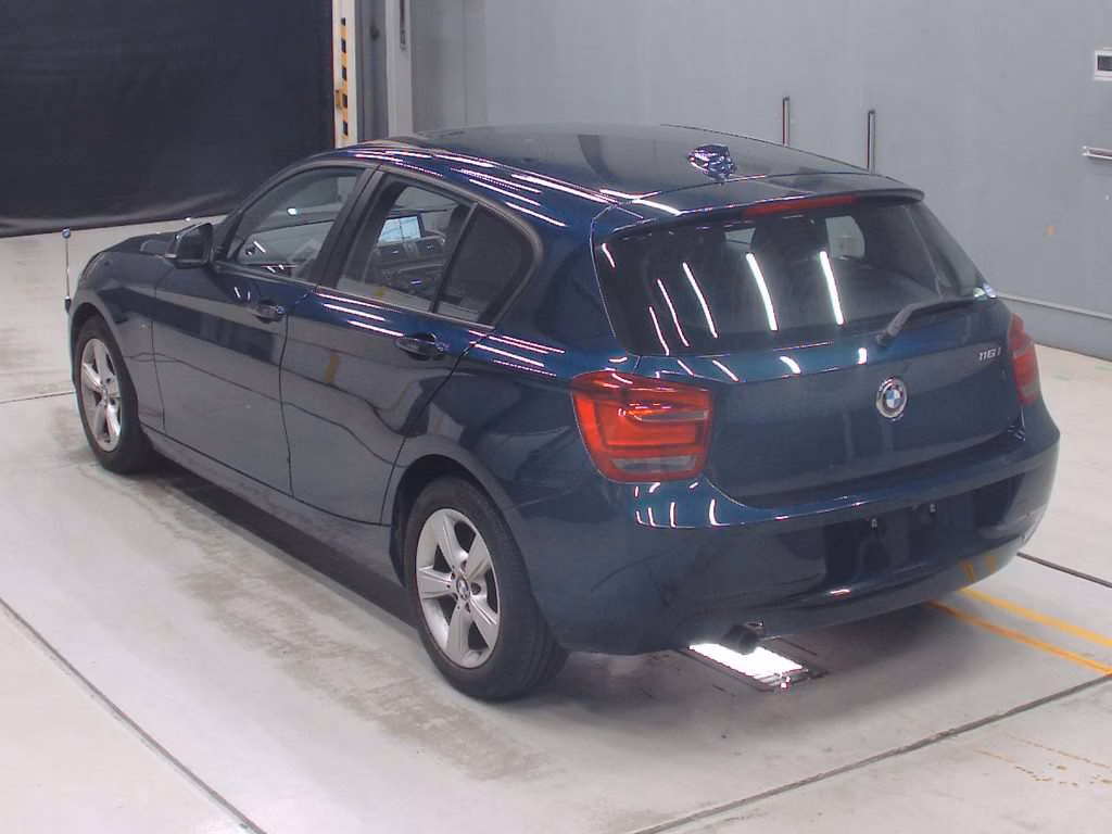 BMW 1-SERIES