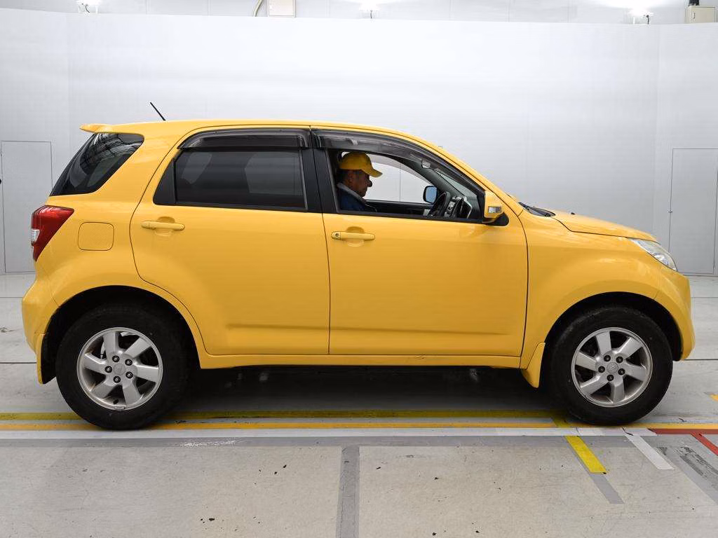 DAIHATSU BE-GO