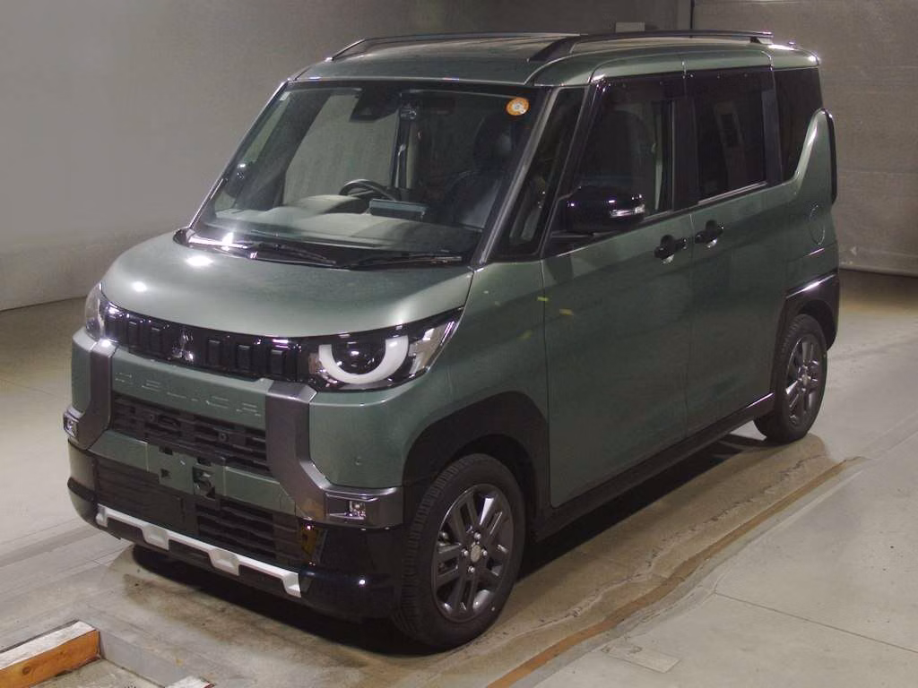 MITSUBISHI DELICA MINI