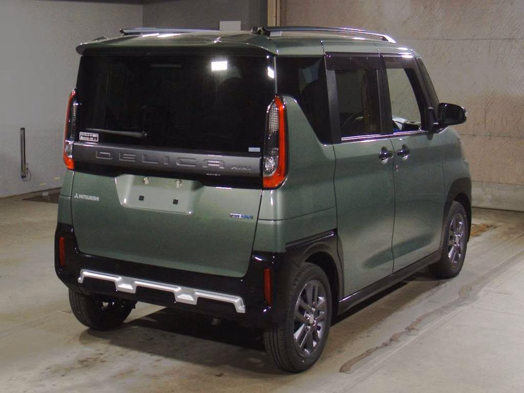 MITSUBISHI DELICA MINI