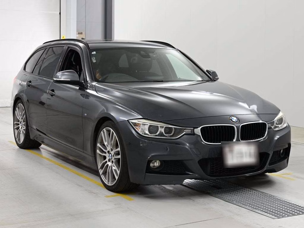 BMW 3-SERIES