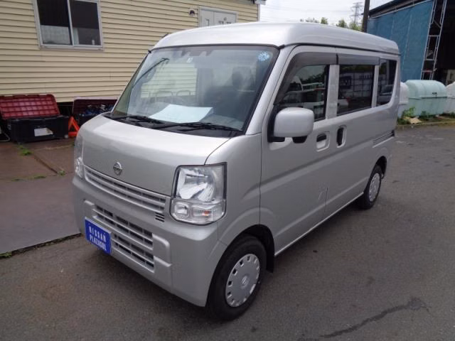 NISSAN NV100 CLIPPER