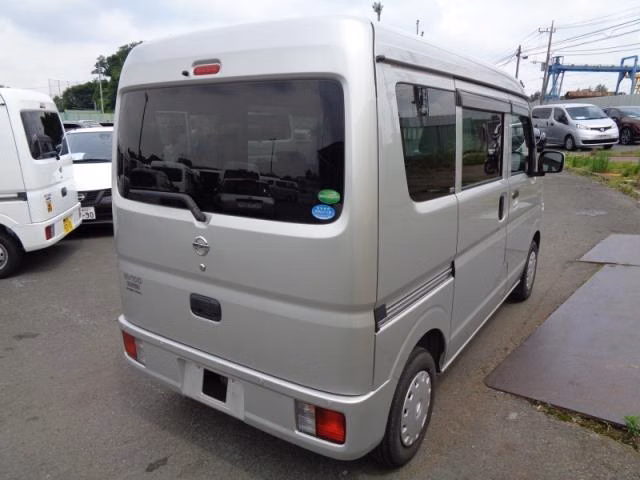 NISSAN NV100 CLIPPER