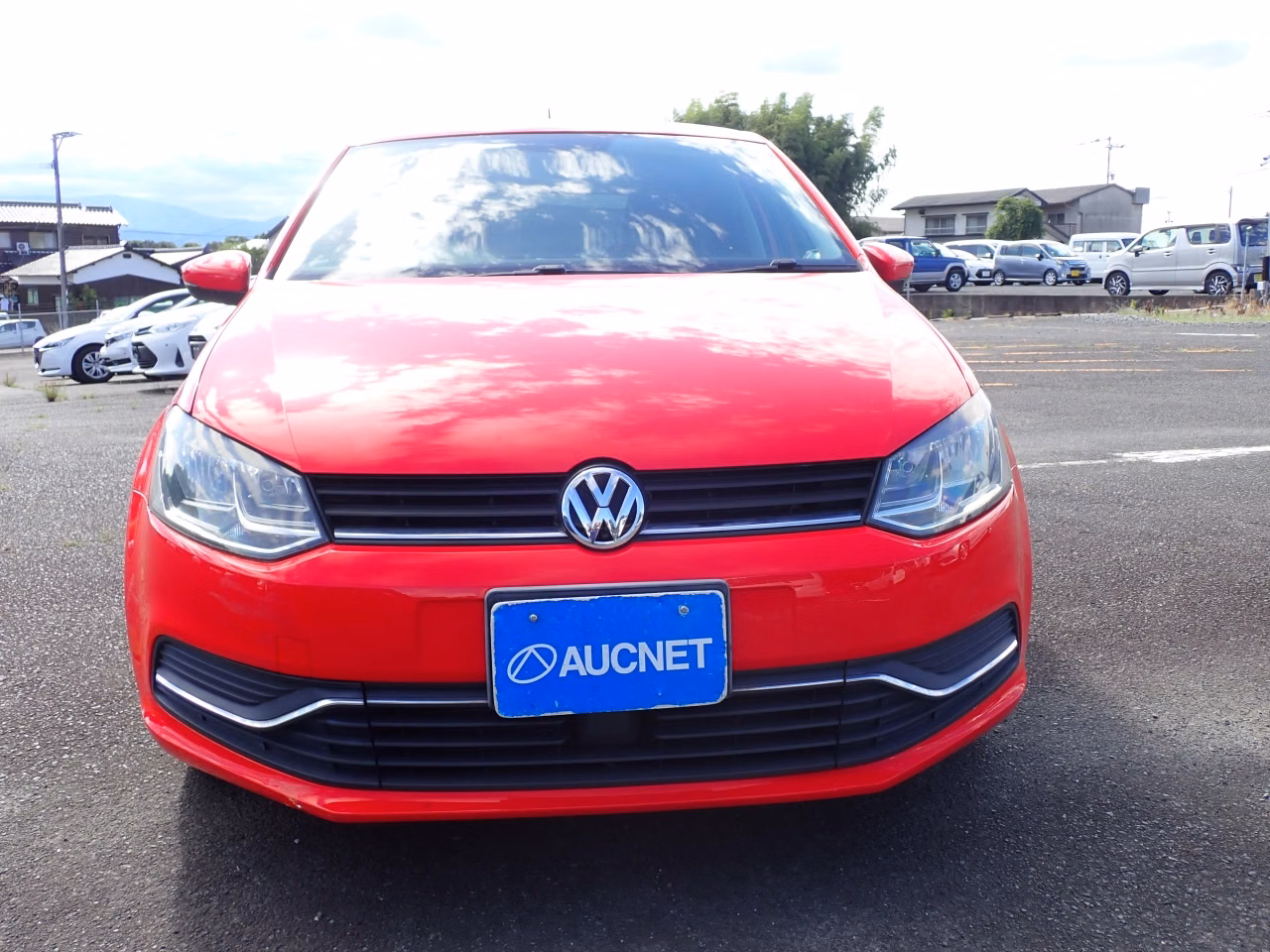 VOLKSWAGEN POLO