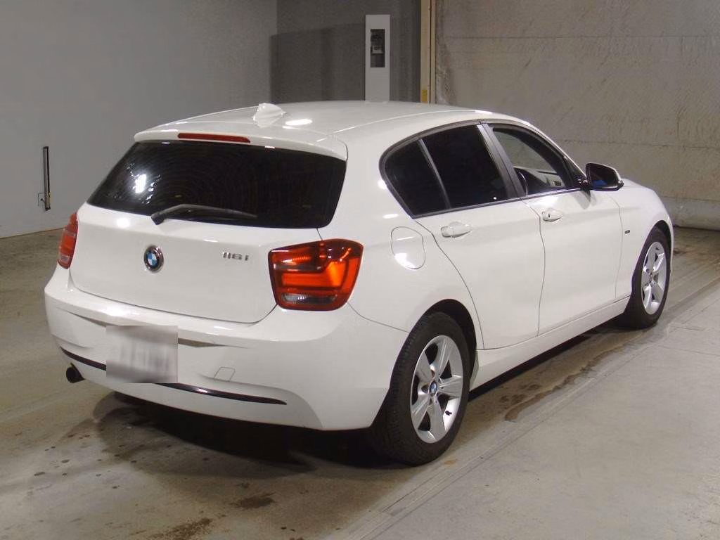 BMW 1-SERIES