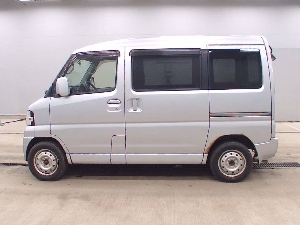 NISSAN CLIPPER