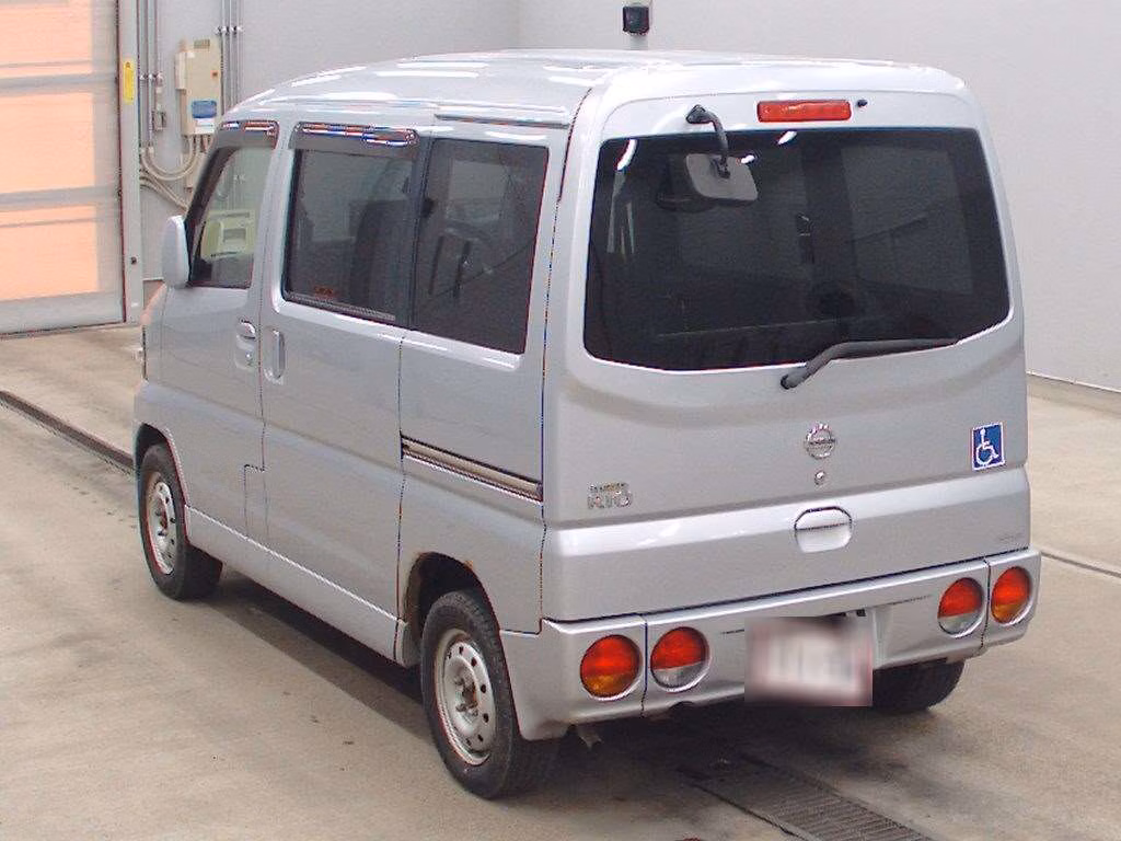 NISSAN CLIPPER
