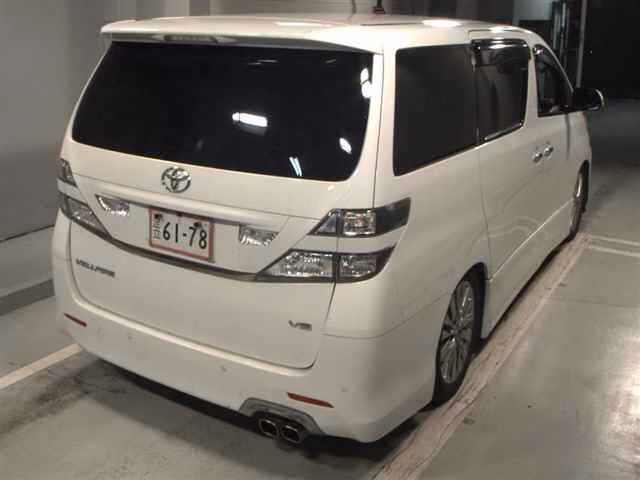 TOYOTA VELLFIRE