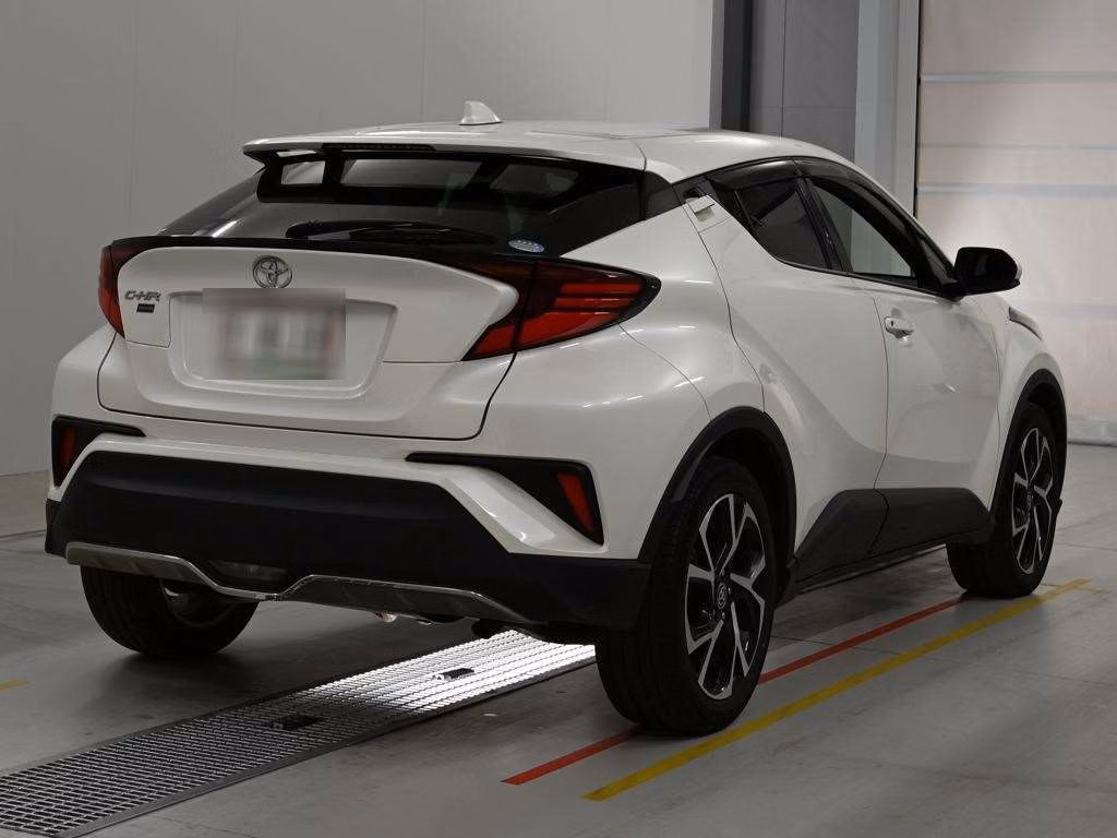 TOYOTA C-HR