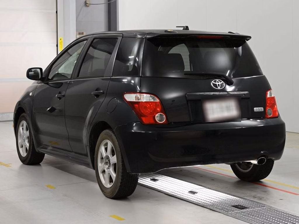 TOYOTA IST