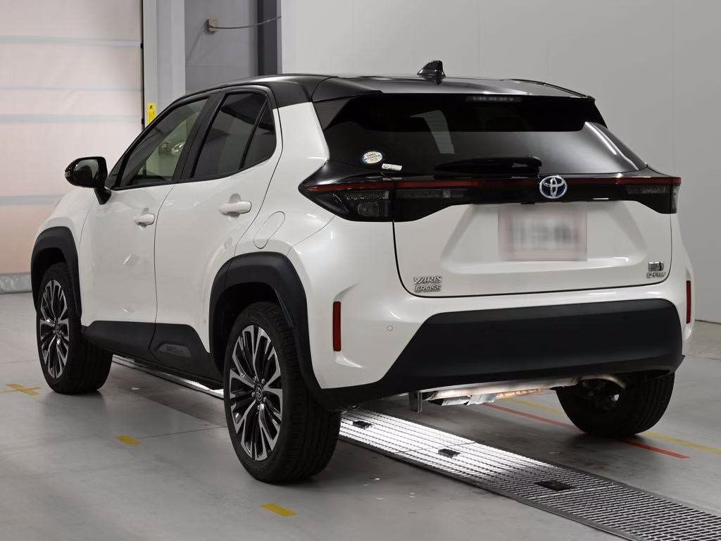 TOYOTA YARIS CROSS