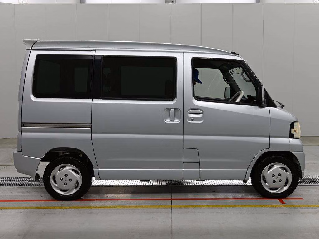NISSAN CLIPPER
