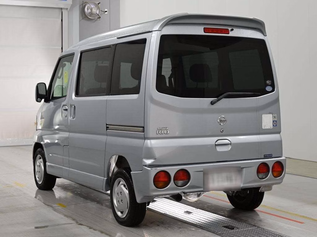 NISSAN CLIPPER
