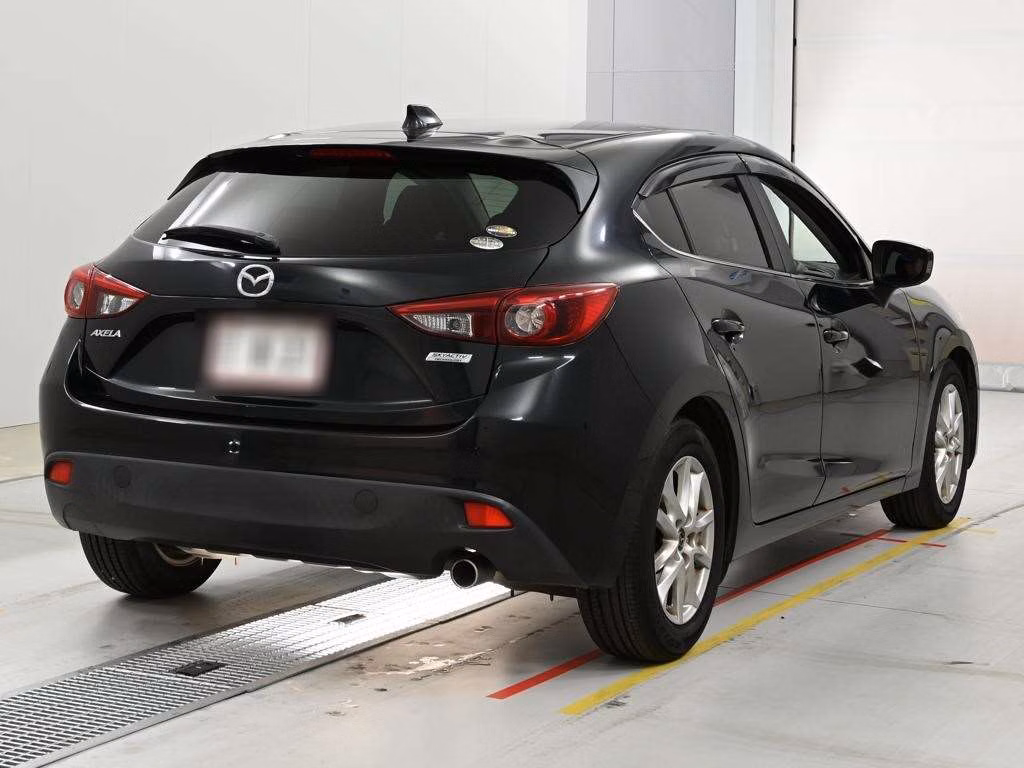 MAZDA AXELA