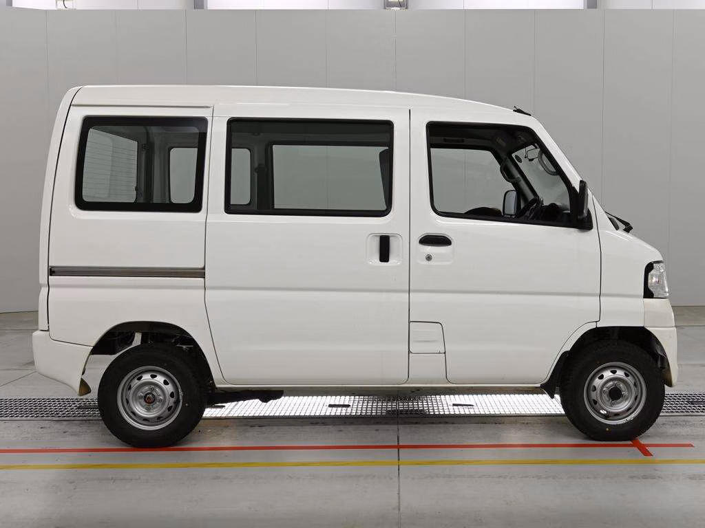 MITSUBISHI MINICAB MIEV