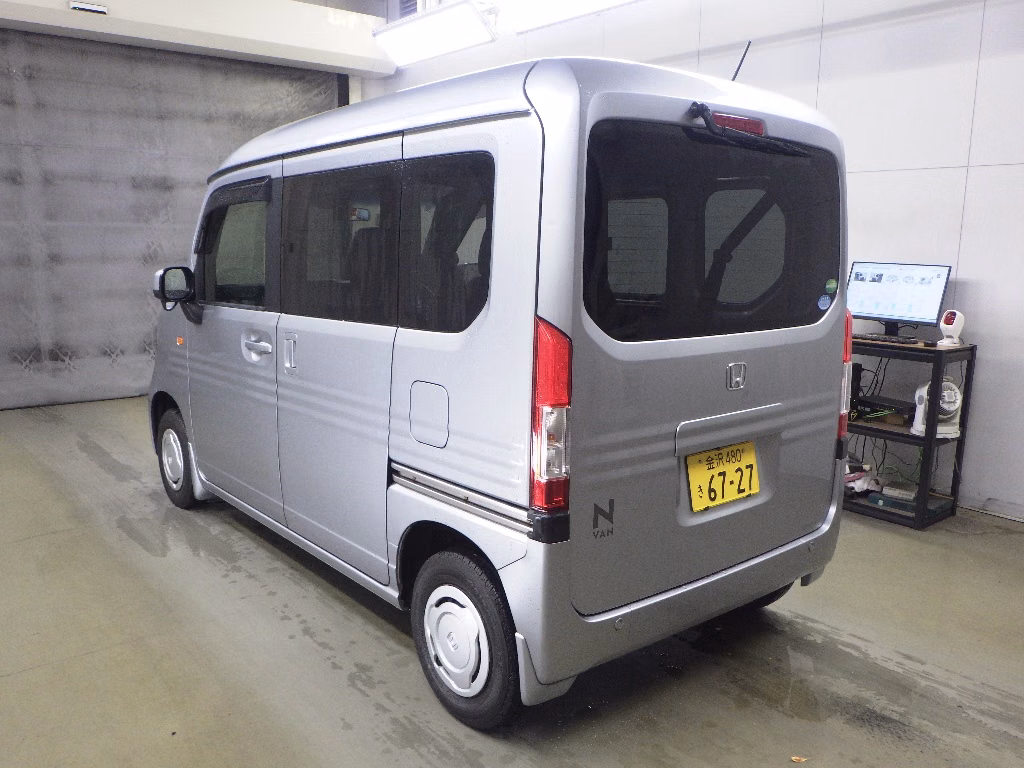 HONDA N-VAN