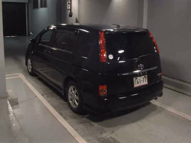 TOYOTA ISIS