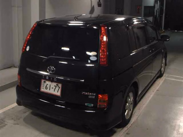 TOYOTA ISIS