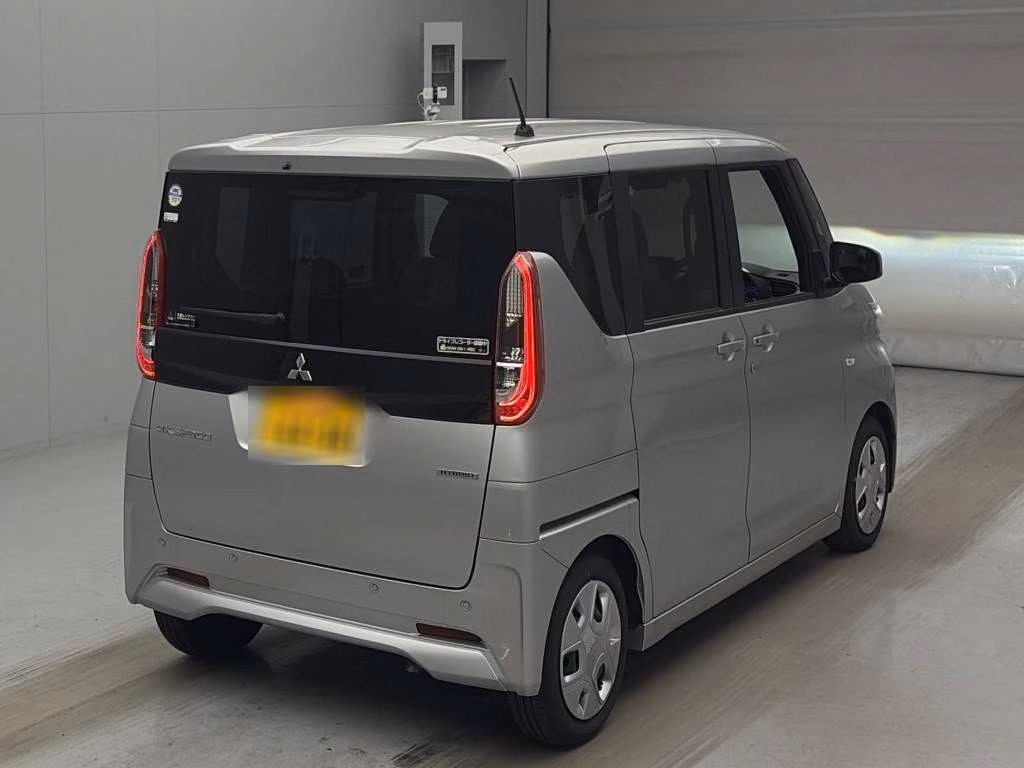 MITSUBISHI EK SPACE