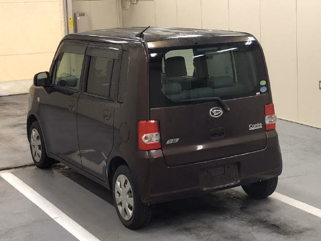 DAIHATSU MOVE CONTE