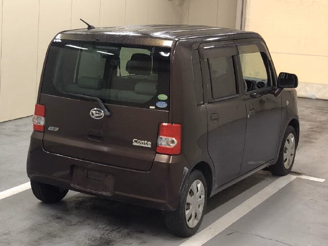 DAIHATSU MOVE CONTE