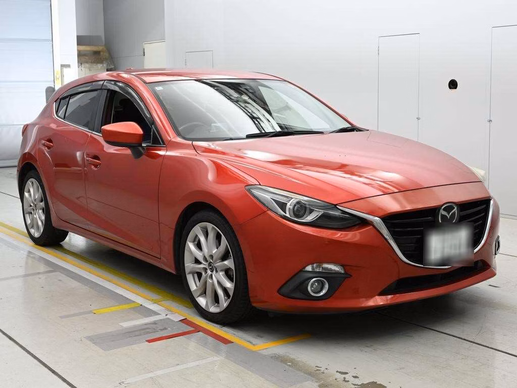 MAZDA AXELA