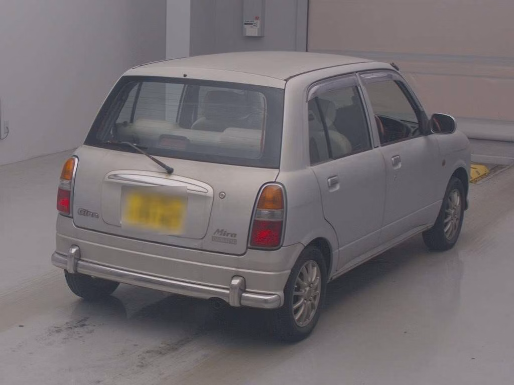 DAIHATSU MIRA GINO