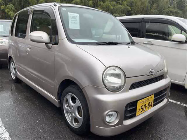 DAIHATSU MOVE LATTE