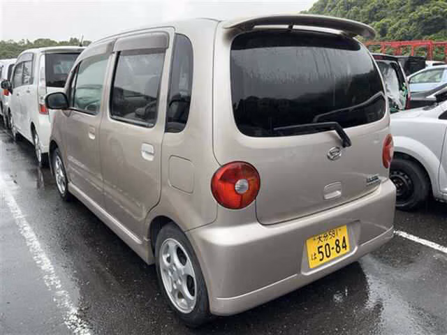 DAIHATSU MOVE LATTE