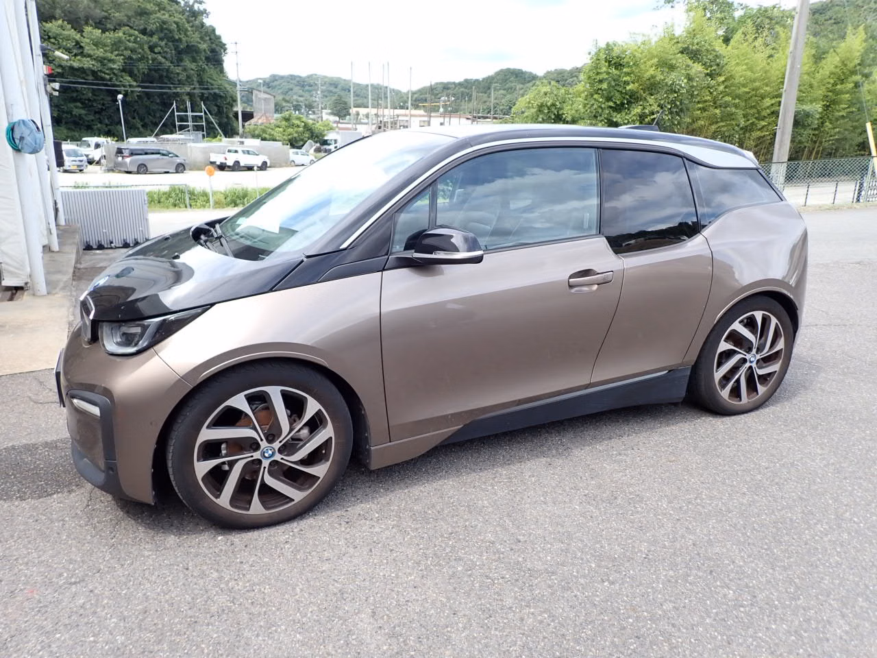 BMW I3