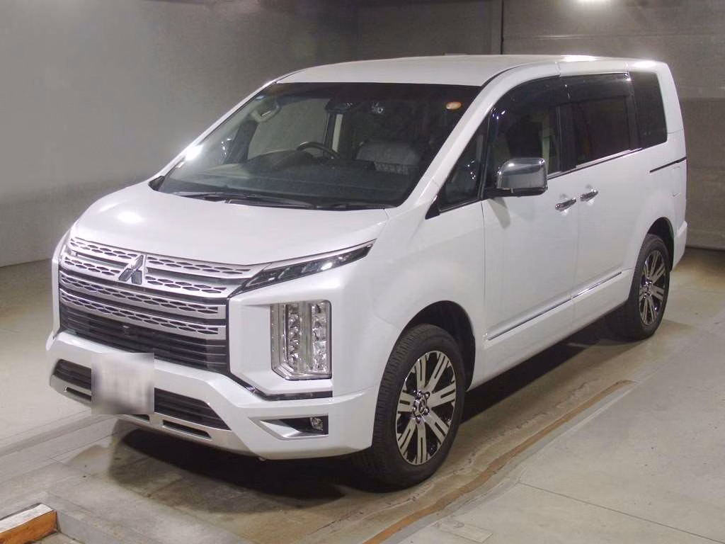 MITSUBISHI DELICA D:5