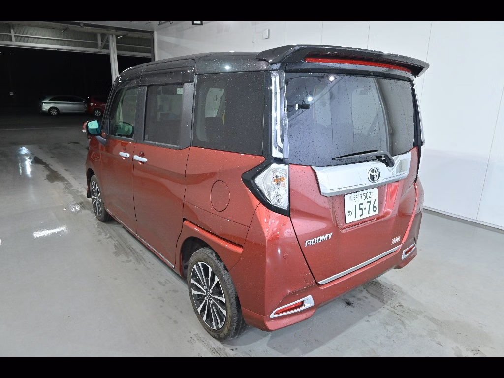 TOYOTA ROOMY