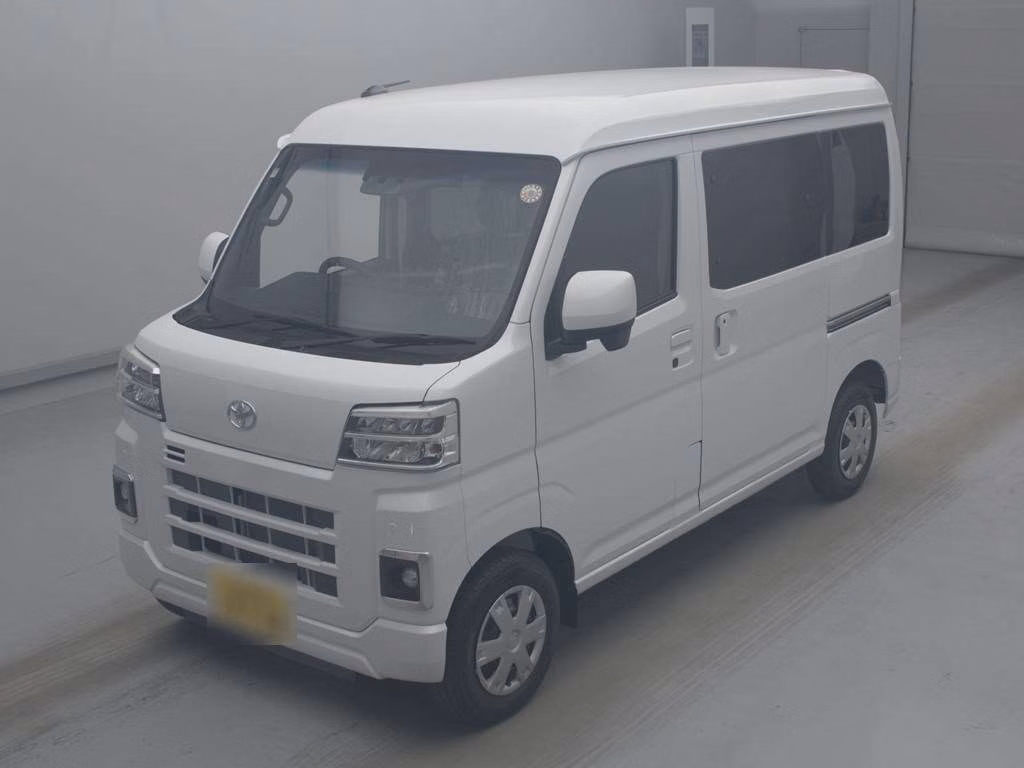 TOYOTA PIXIS VAN