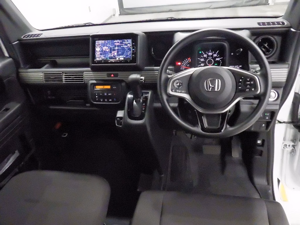 HONDA N-VAN