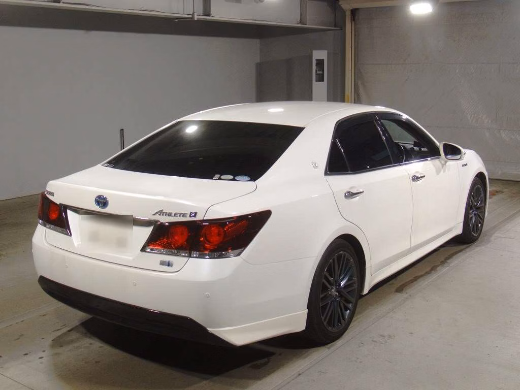 TOYOTA CROWN