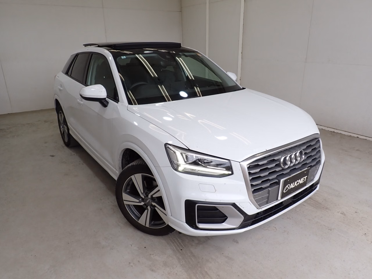AUDI Q2
