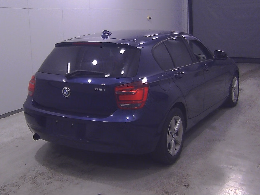 BMW 1-SERIES