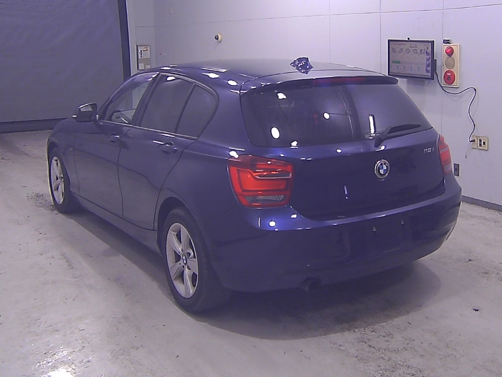 BMW 1-SERIES