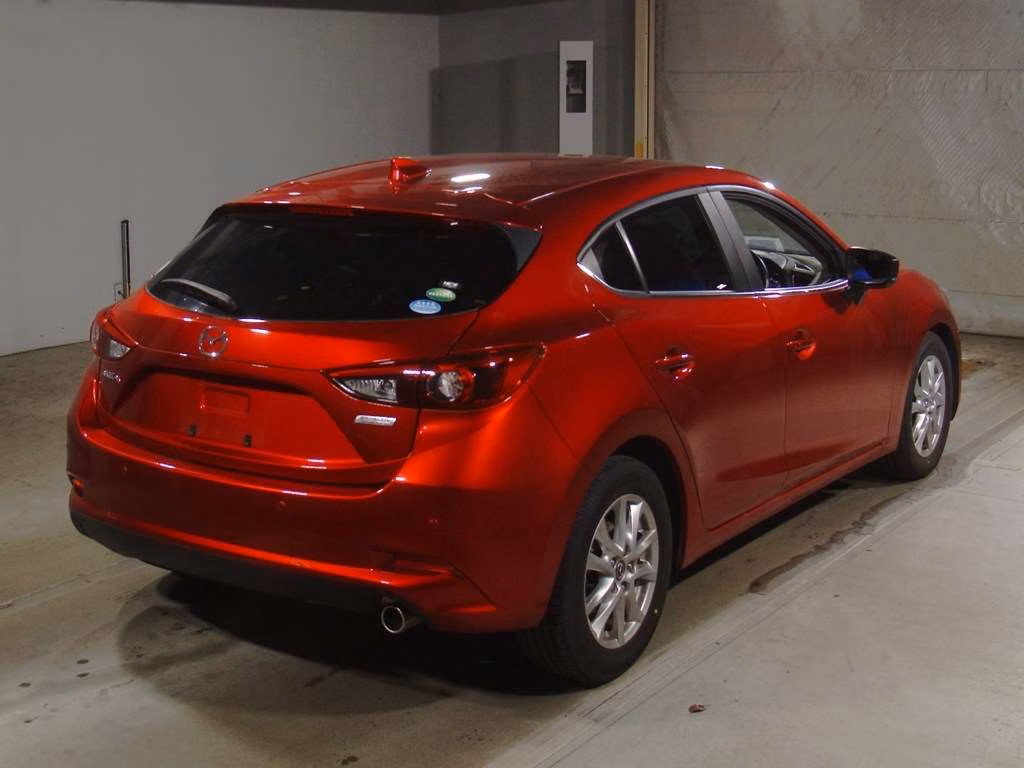 MAZDA AXELA