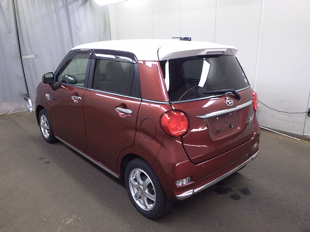 DAIHATSU CAST