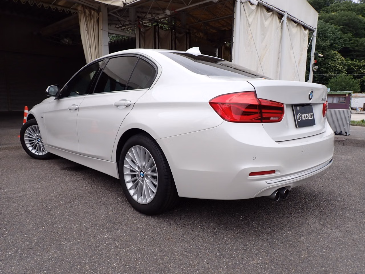 BMW 3-SERIES