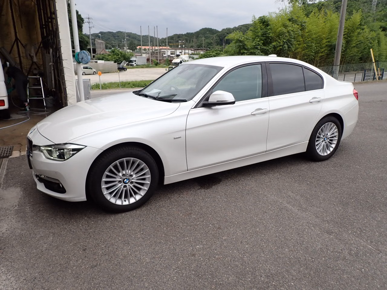BMW 3-SERIES