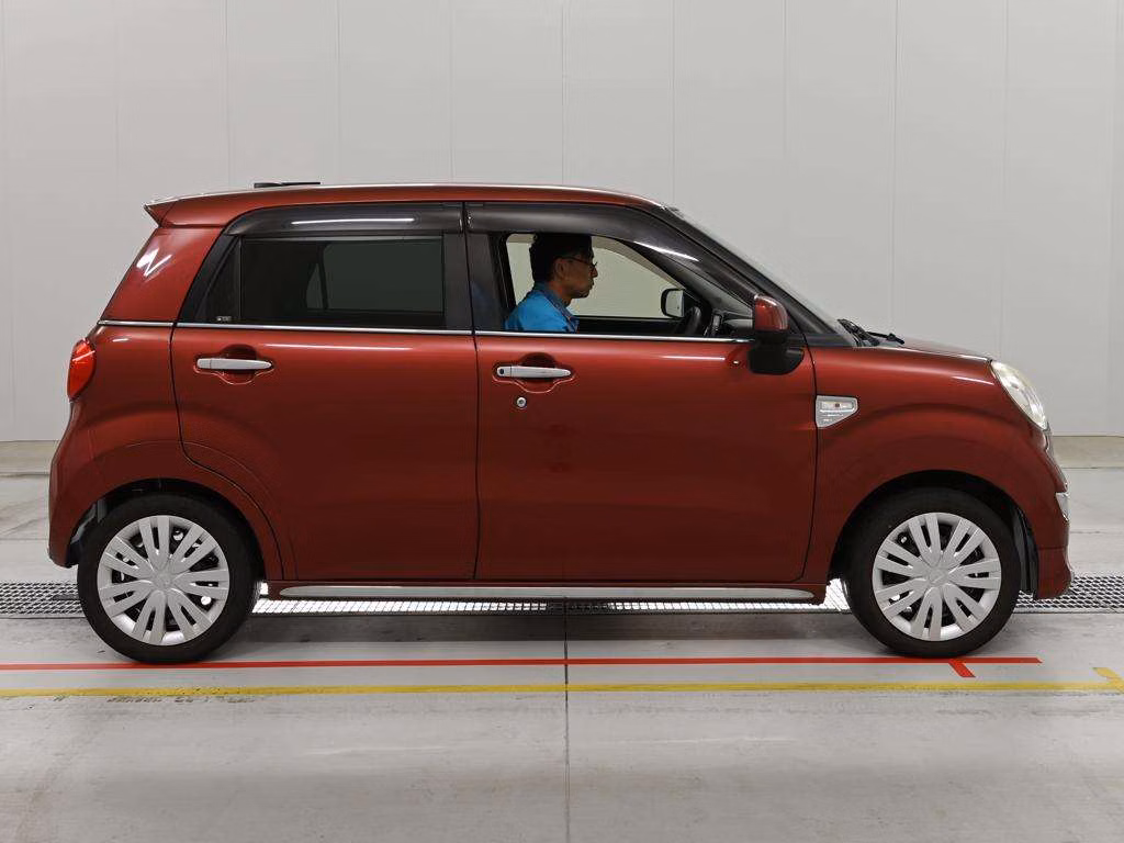 DAIHATSU CAST