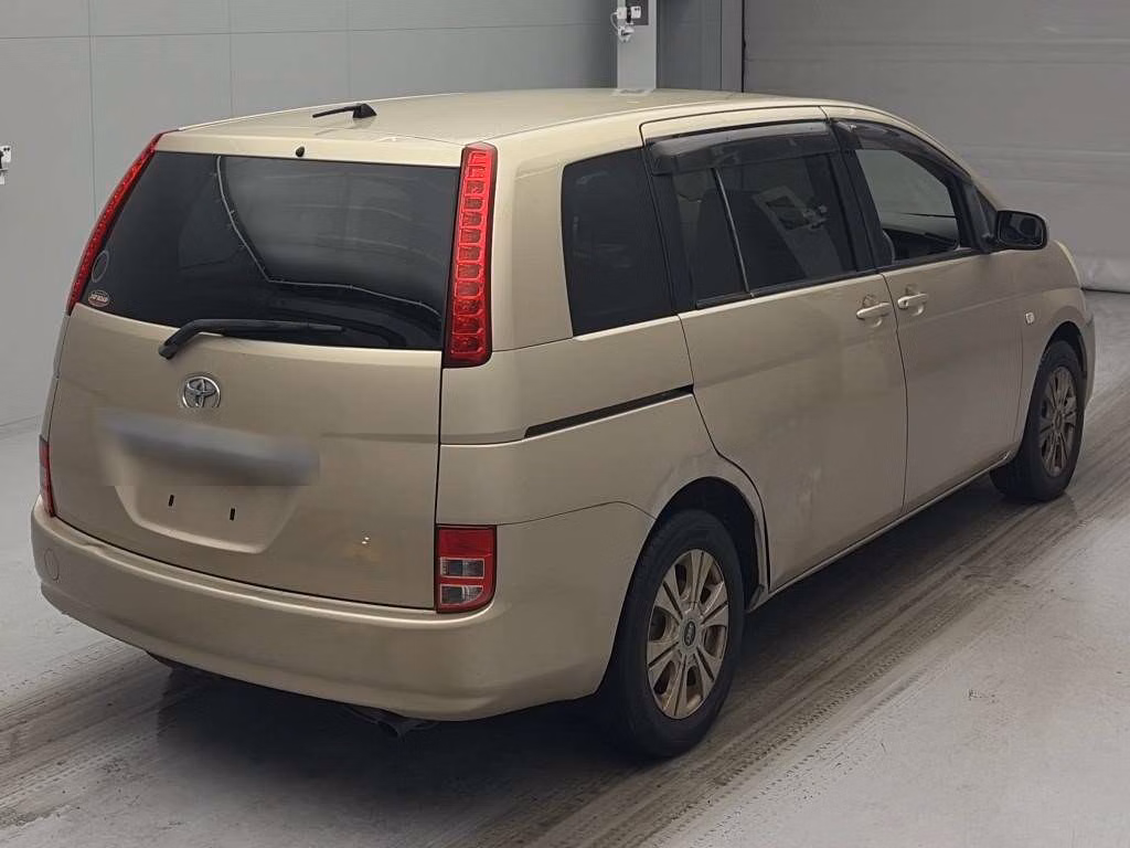 TOYOTA ISIS