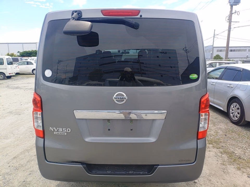 NISSAN NV350 CARAVAN